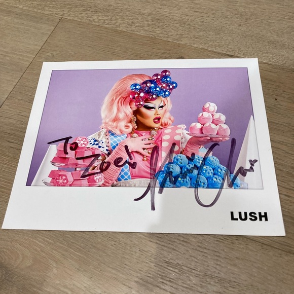 Kim Chi Signed Lush Collab Promo Print - Picture 3 of 4